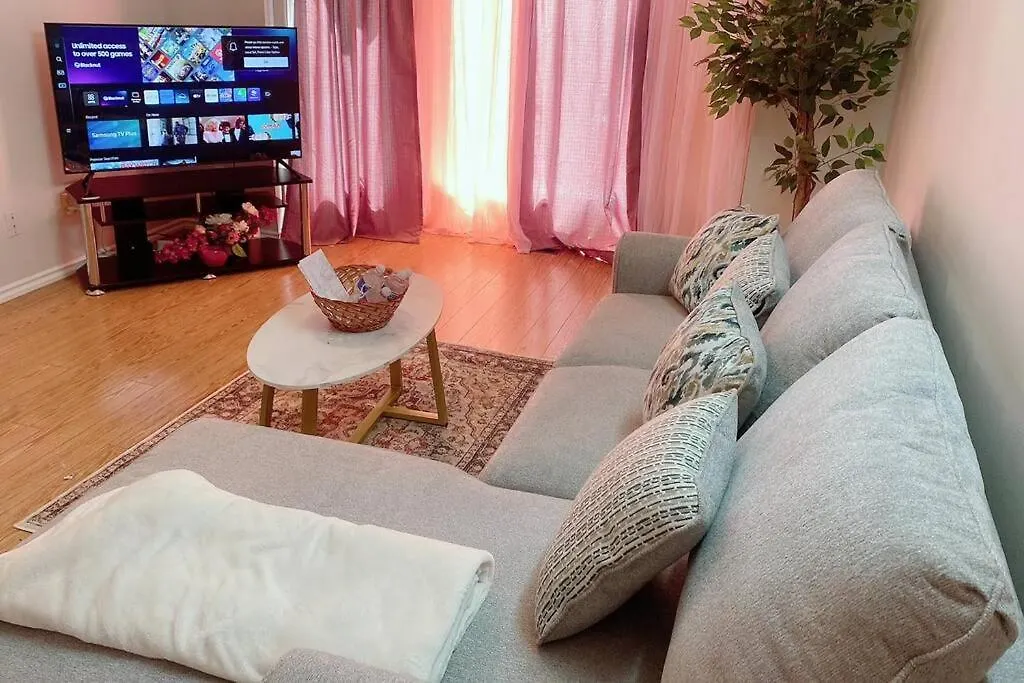 5 Guests, 2Bedroom,2Queen Bed, 1Sofa Bed And 1Bath 卡加利